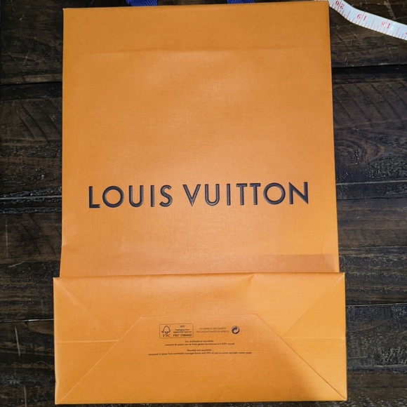 Louis Vuitton shopping bag - Picture 6 of 11